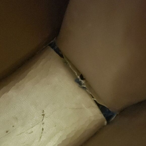 30.00 LADIES Handbag by J RENEE - Picture 11 of 16